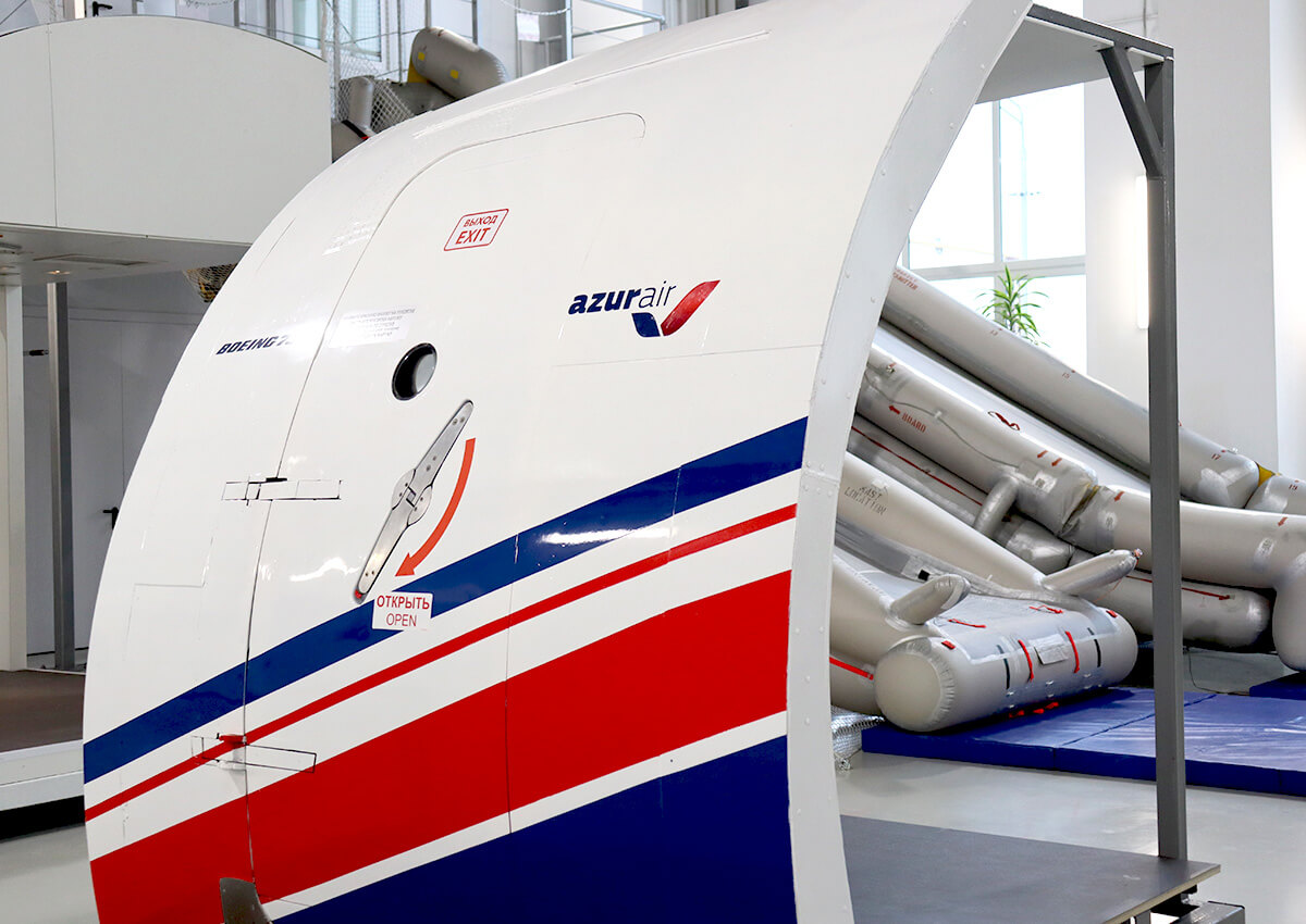 AZUR air, Новости, AZUR air приступила к проведению аварийно-спасательной подготовки экипажей в собственном учебном центре