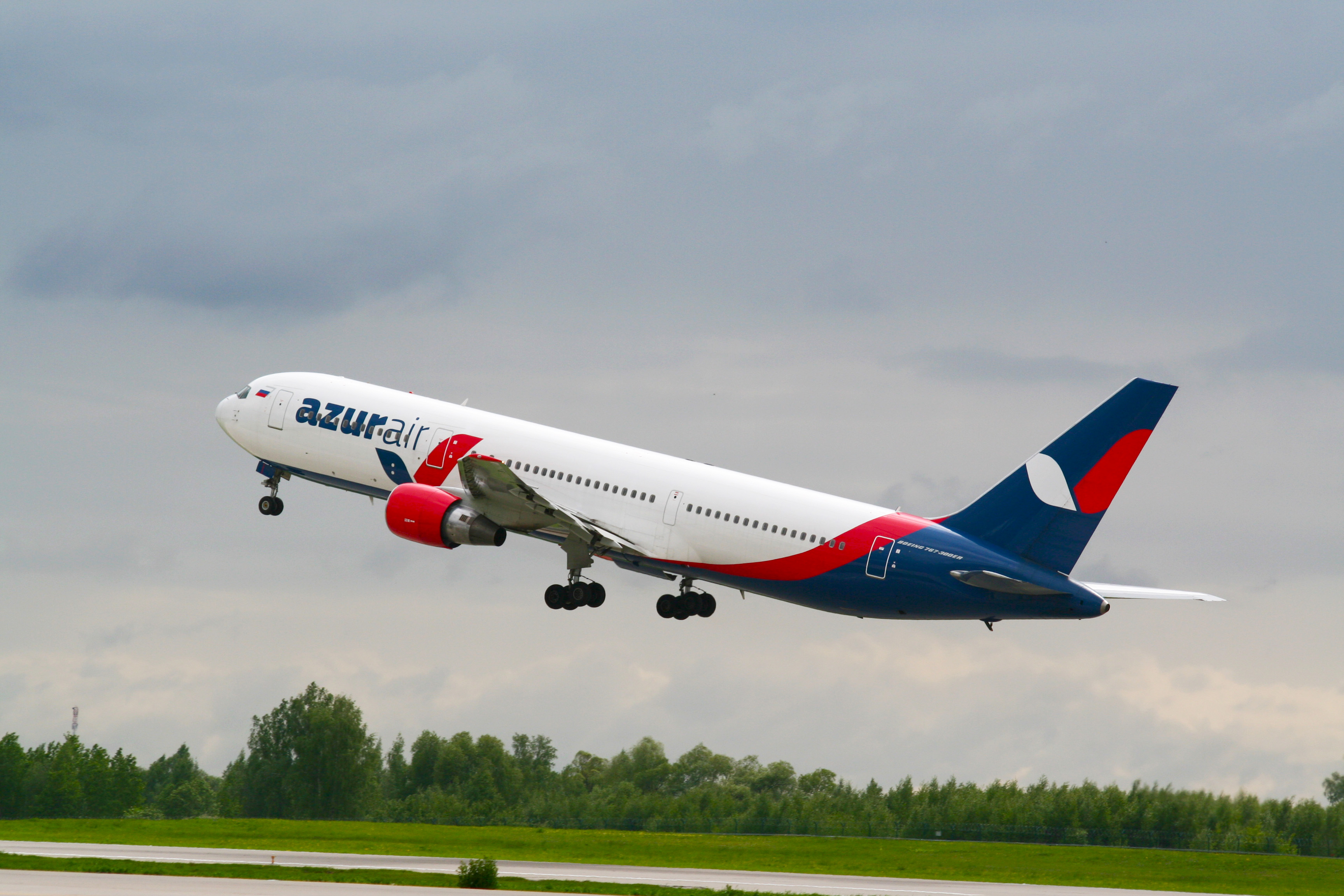 AZUR air, Новости, 05 июня 2025,  AZUR air приступил к реализации новых программ
